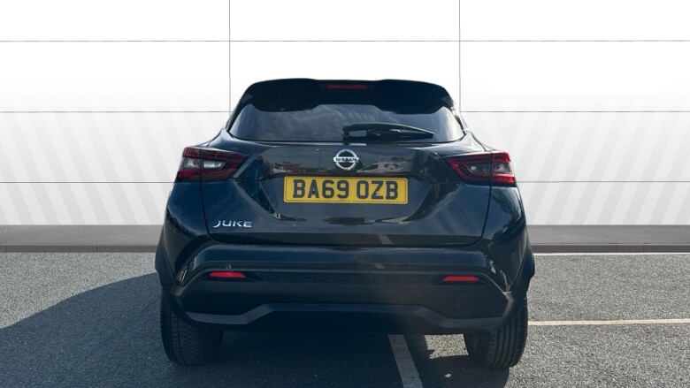 Nissan Juke 1.0 DiG-T N-Connecta 5dr Petrol Hatchback